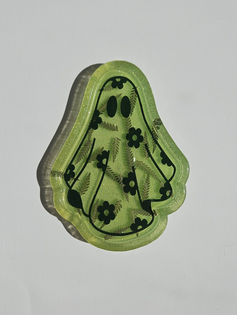 Handmade Green Fern Leaf Ghost Resin Tray